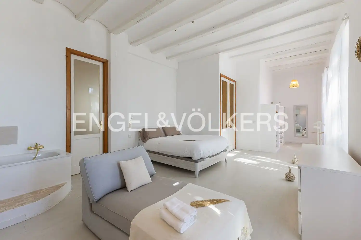 Sala d'estar de Pis de lloguer en Valencia amb Aire condicionat, Calefacció i Terrassa