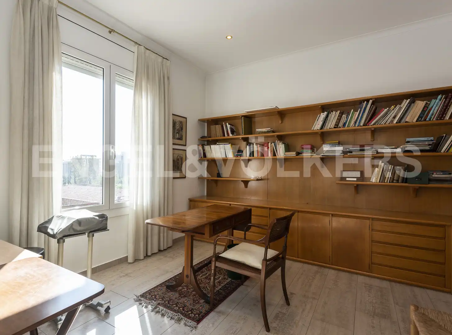 Living room of Flat for rent in Barcelona  with Air Conditioner, Heating and Parquet flooring