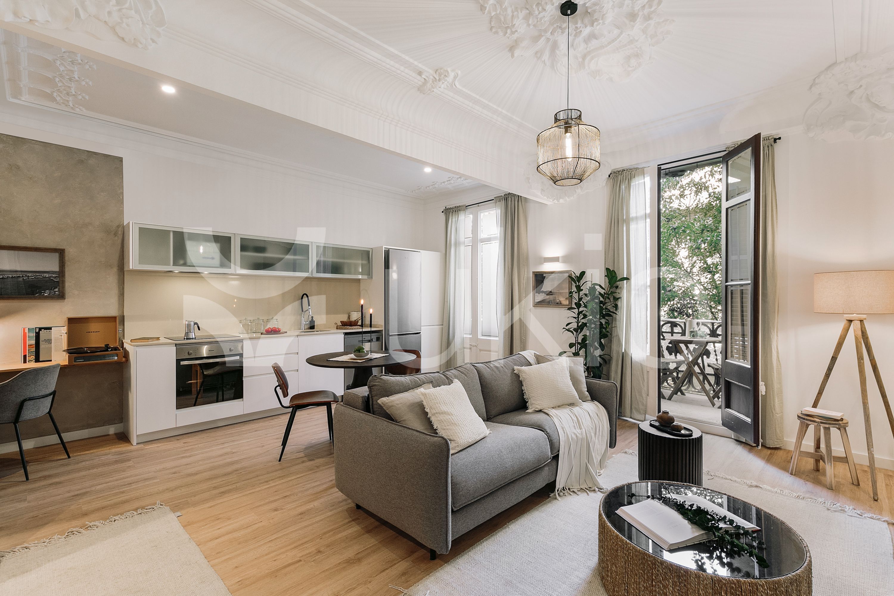 Sala d'estar de Estudi de lloguer en  Barcelona Capital amb Aire condicionat, Calefacció i Moblat