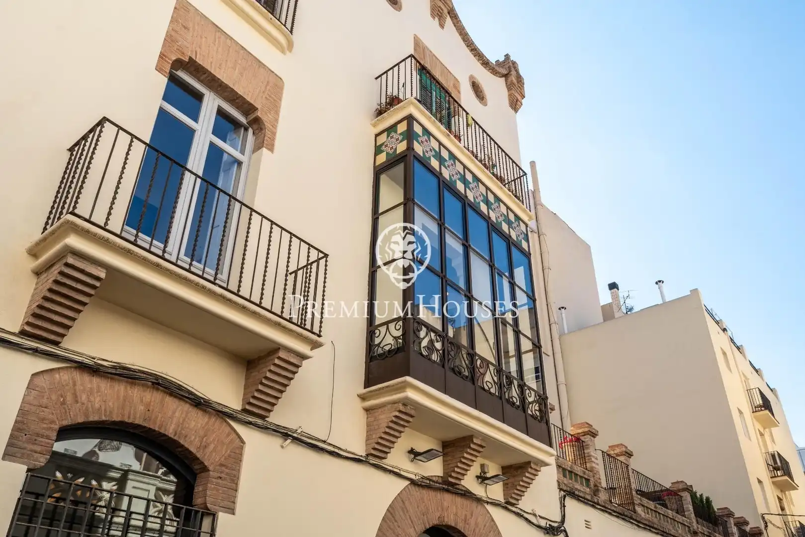 Exterior view of Flat for sale in Vilanova i la Geltrú  with Air Conditioner, Heating and Terrace