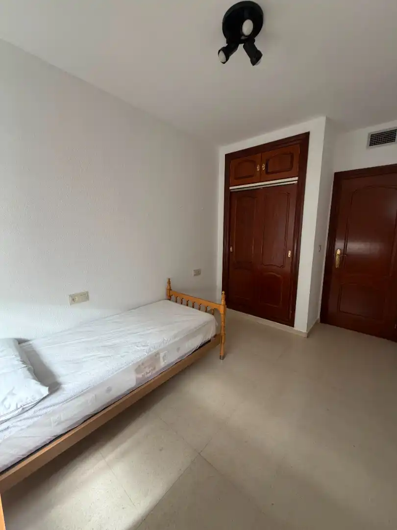Habitación de Piso de alquiler en Córdoba con Aire acondicionado, Calefacción y Amueblado