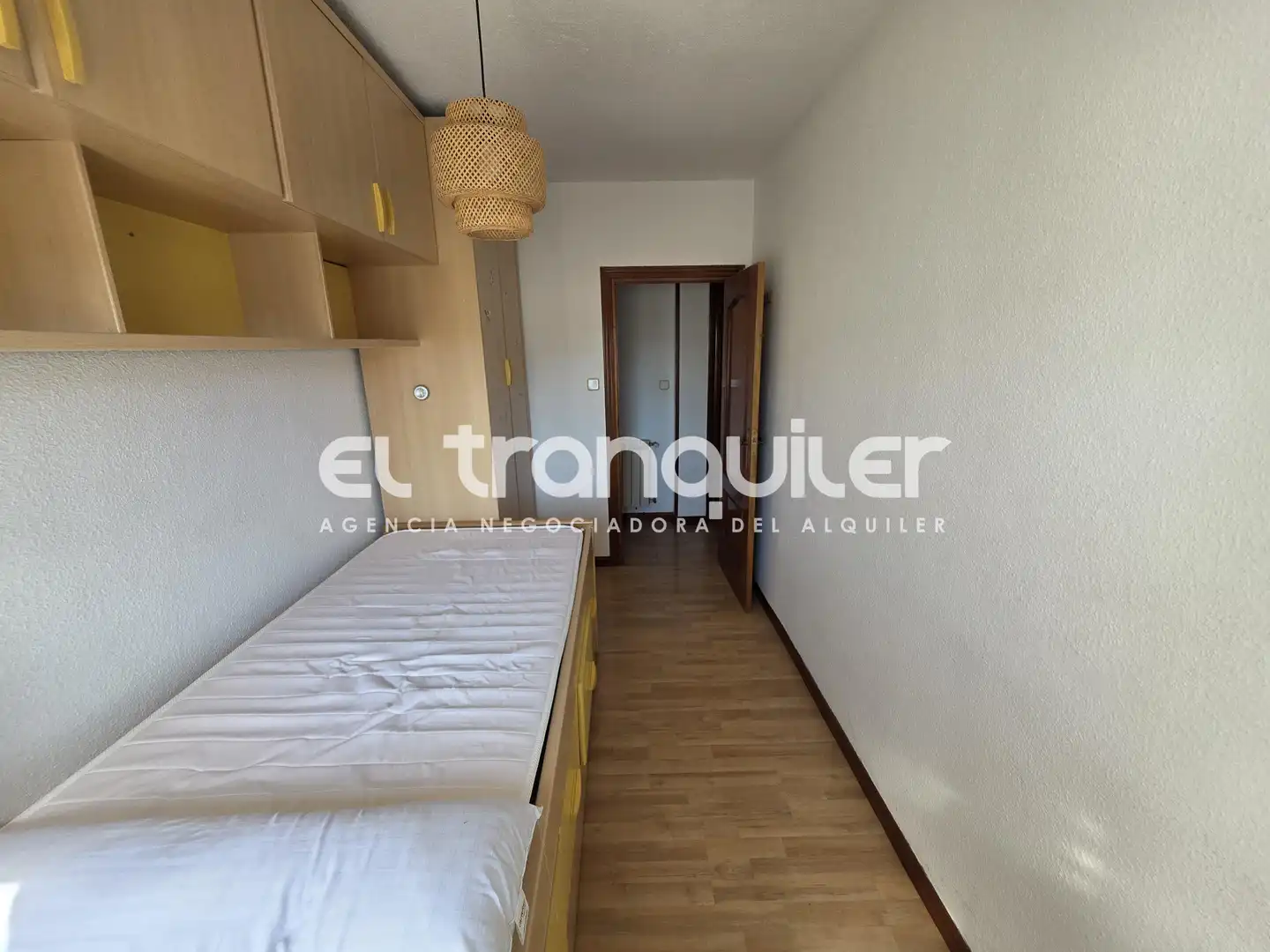Bedroom of Flat for rent in Madrid  with Air Conditioner, Terrace and Furnished