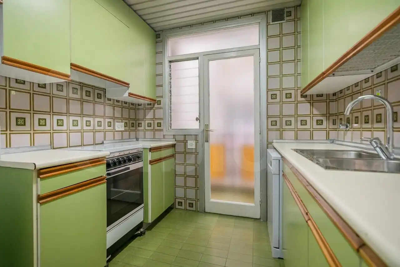 Kitchen of Flat for rent in Barcelona  with Heating, Parquet flooring and Terrace