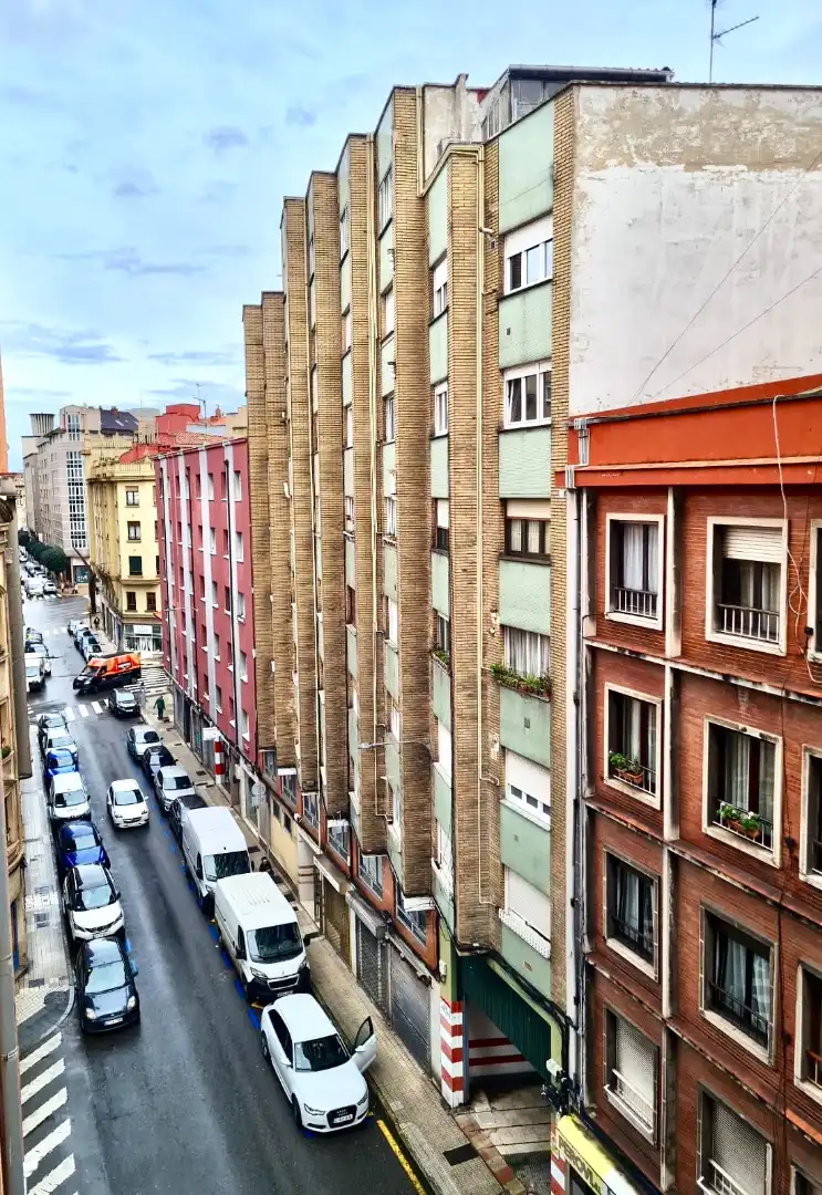 Vista exterior de Piso en venta en Gijón  con Amueblado