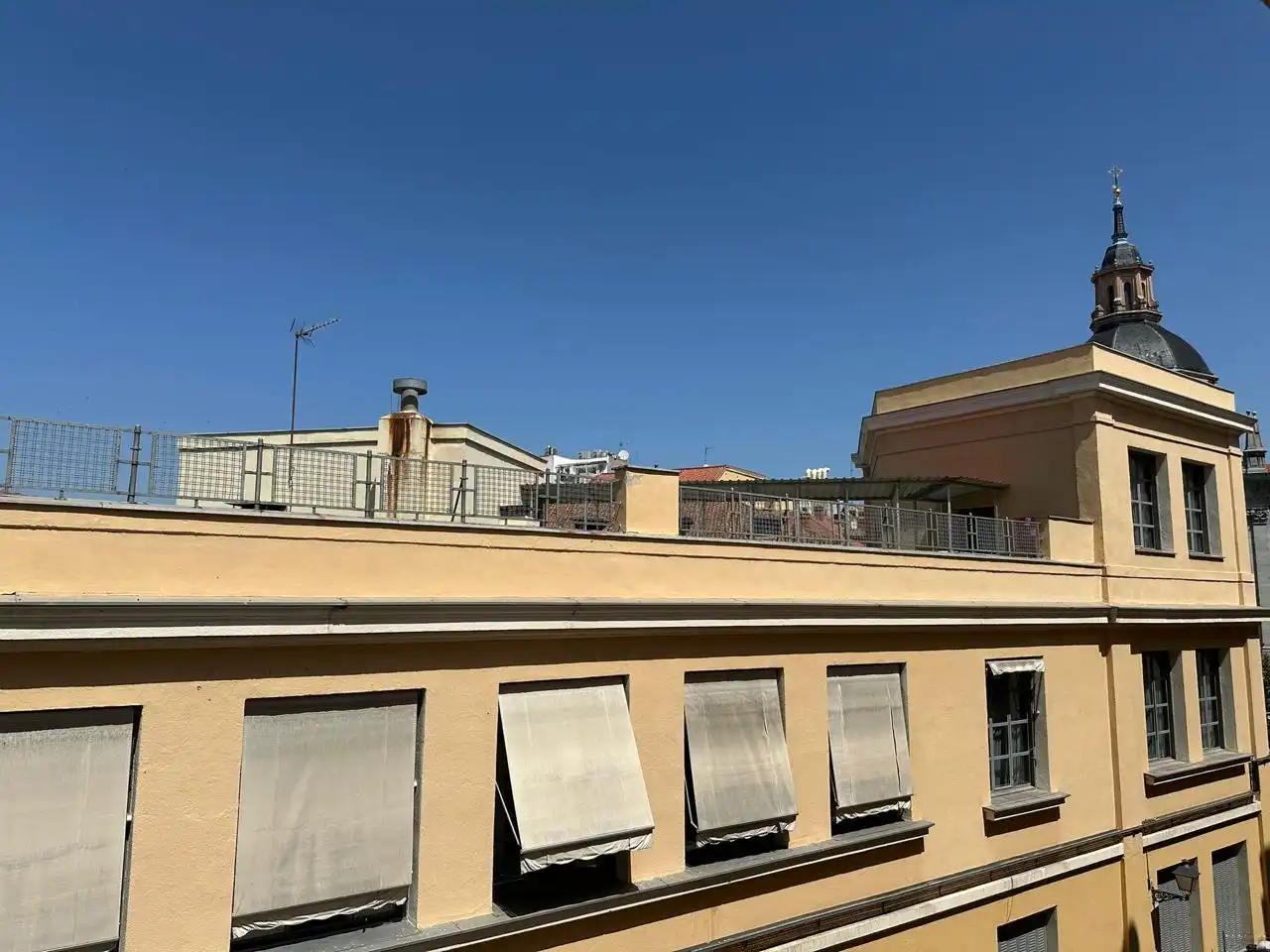 Vista exterior de Pis de lloguer en Madrid amb Aire condicionat, Calefacció i Moblat