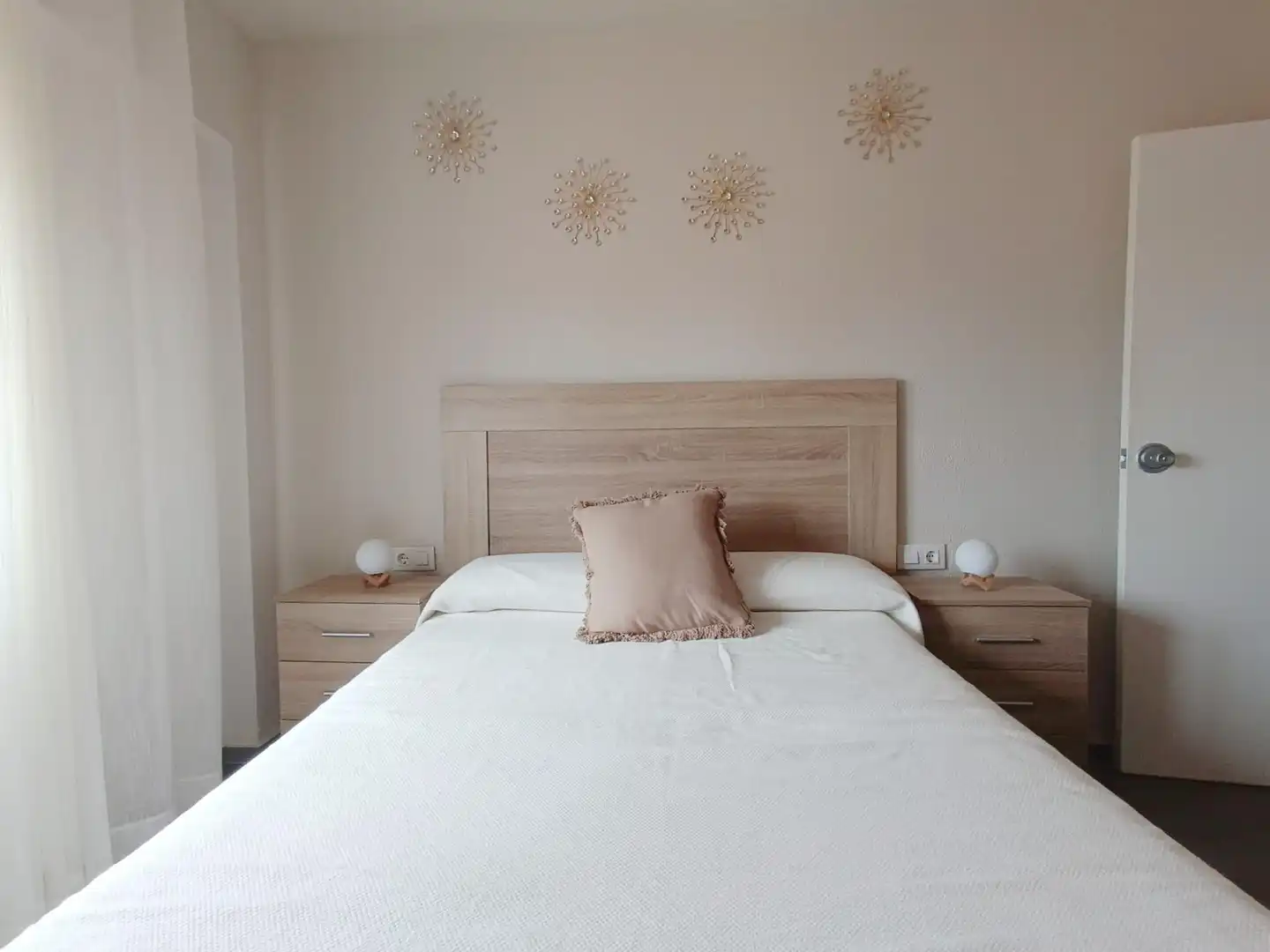 Dormitori de Apartament de lloguer en Almería amb Terrassa