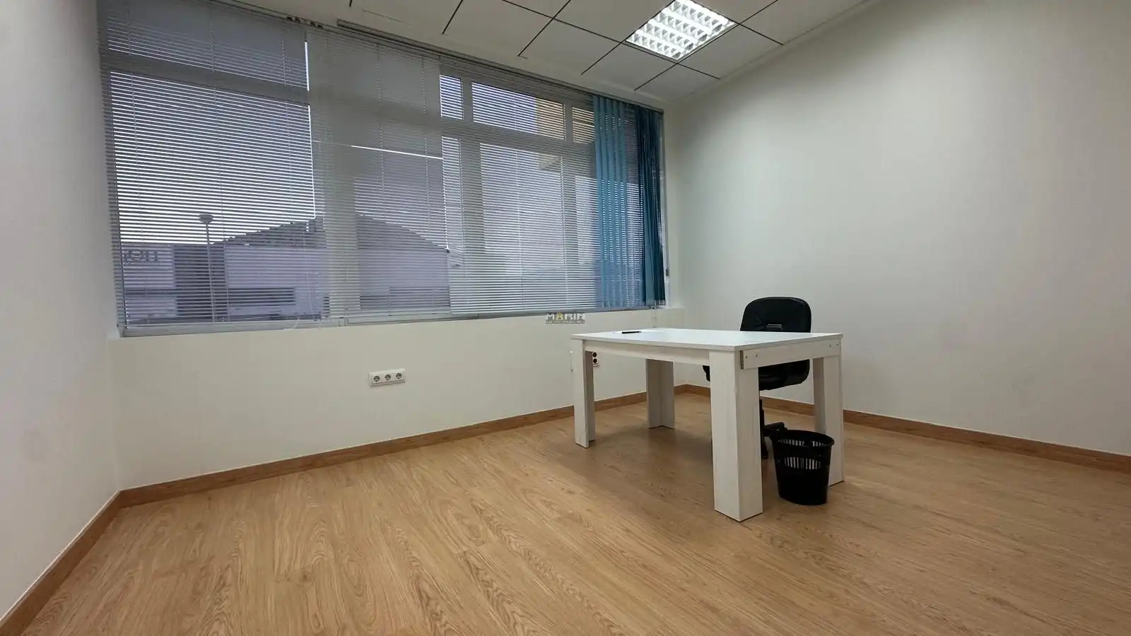Oficina de lloguer en Cartagena amb Aire condicionat, Calefacció i Traster