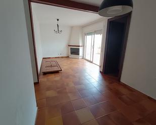 Sala d'estar de Casa adosada en venda en Canet de Mar amb Terrassa