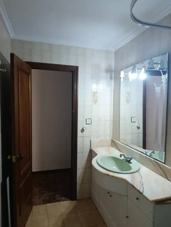 Badezimmer von Erdgeschoss zum Verkauf in Castilla - Hermida