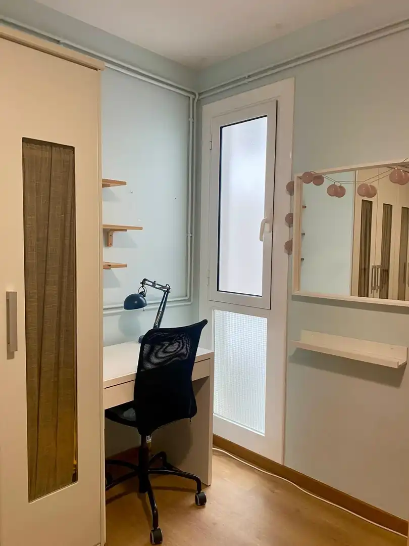 Habitación de Apartamento de alquiler en Centre