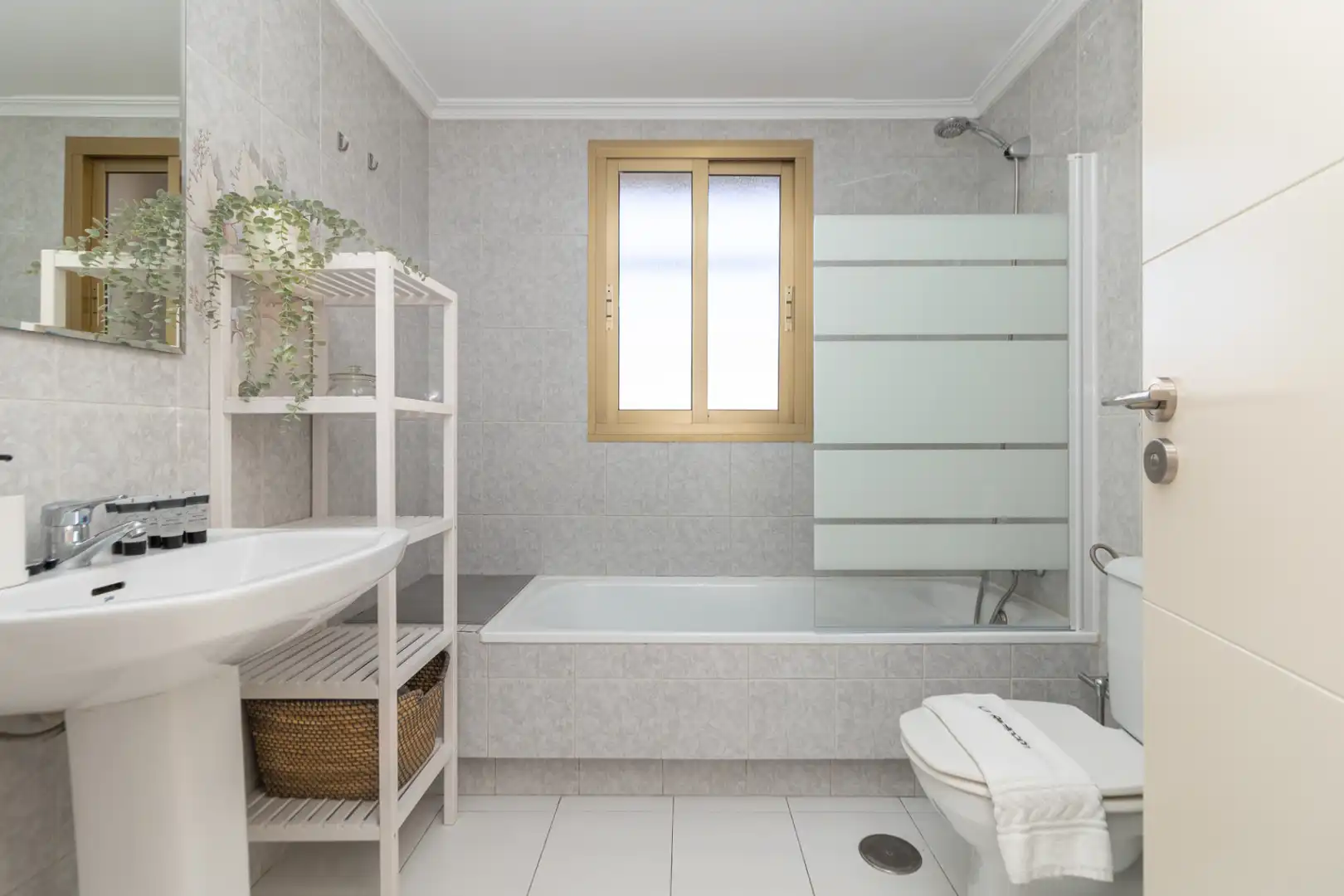 Baño de Piso de alquiler en Málaga con Aire acondicionado, Amueblado y Internet