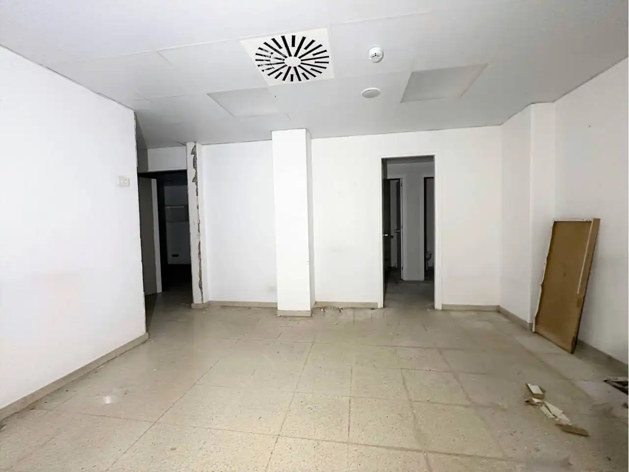 Local en venta en Girona con Aire acondicionado