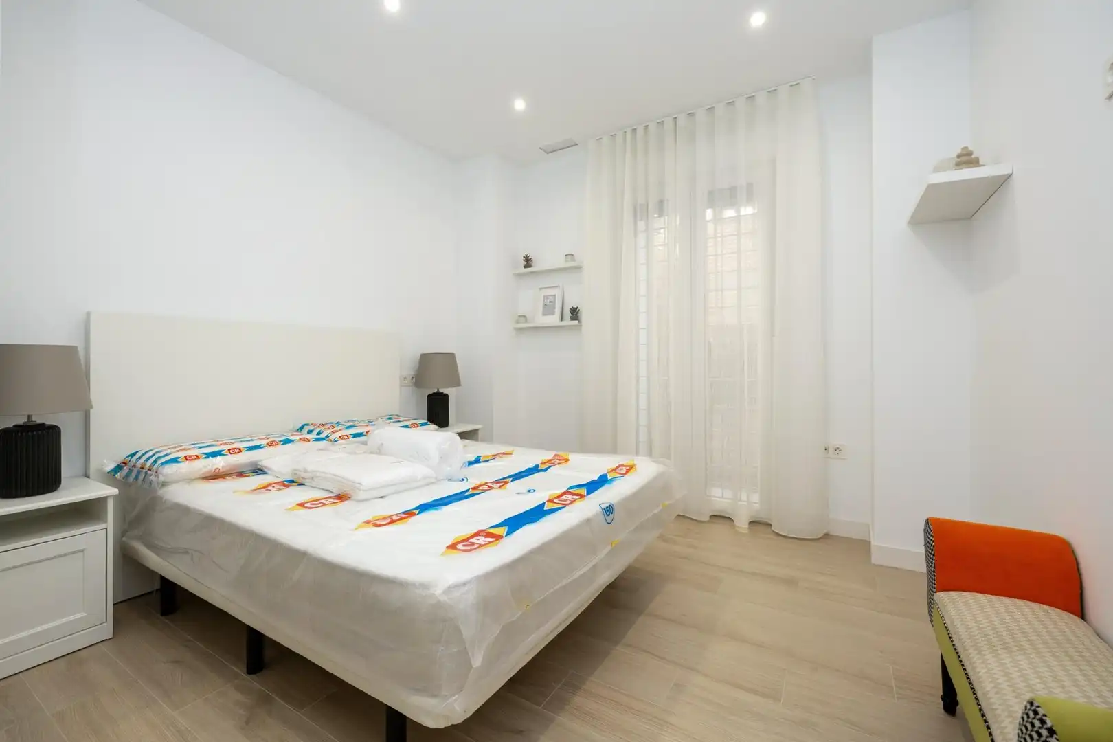 Bedroom of Flat for rent in Granada  with Air Conditioner and Heating