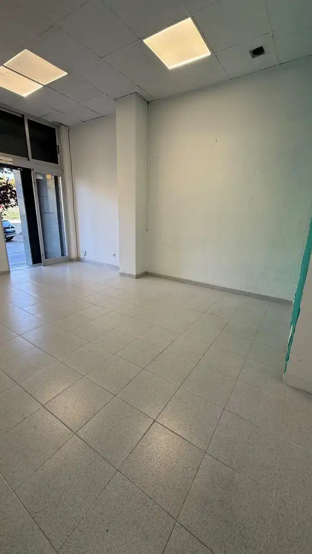 Local comercial en venda a Avenida del Mossèn Jaume Soler, imagen 6