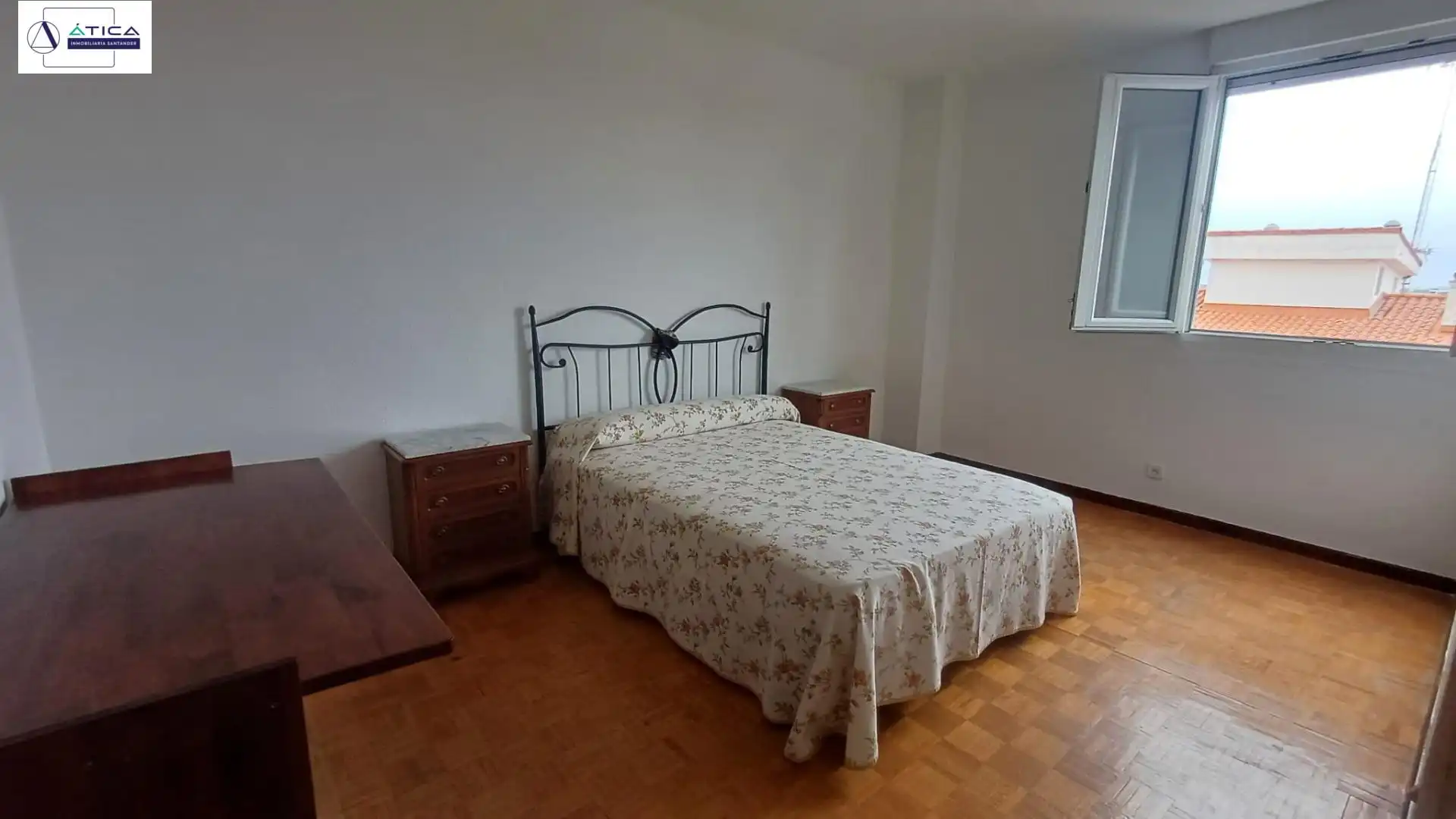 Bedroom of Flat for sale in Santander  with Parquet flooring and Terrace