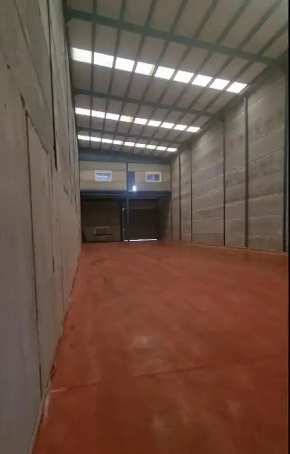 Nave industrial en alquiler en TO-2437