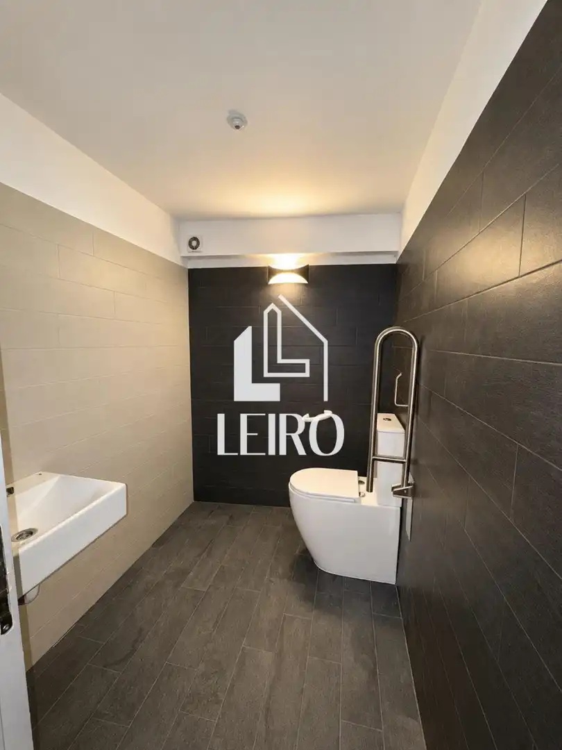 Local comercial de lloguer a Vilagarcía, imagen 8