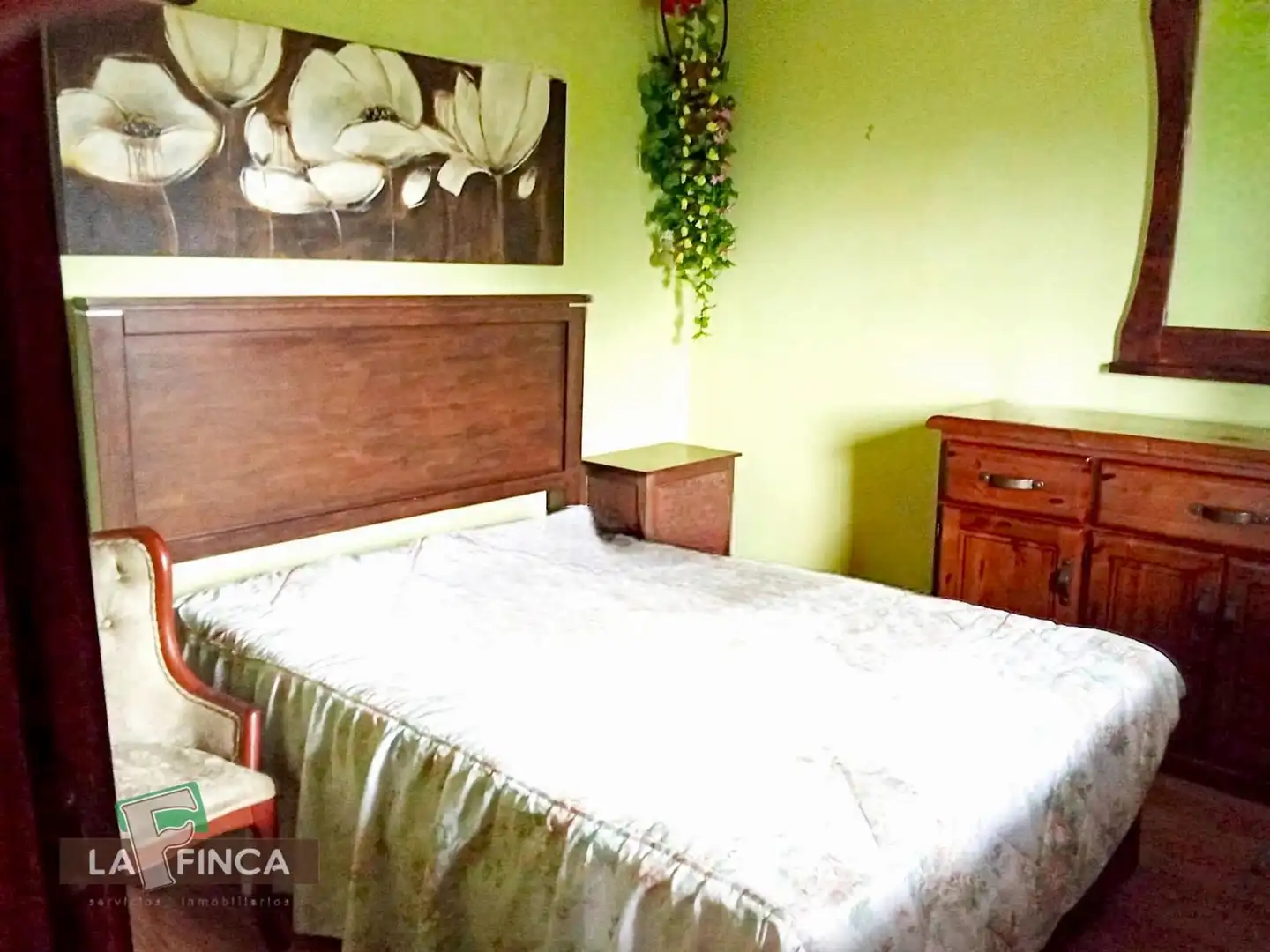 Habitación de Casa o chalet en venta en Oviedo  con Calefacción, Terraza y Trastero
