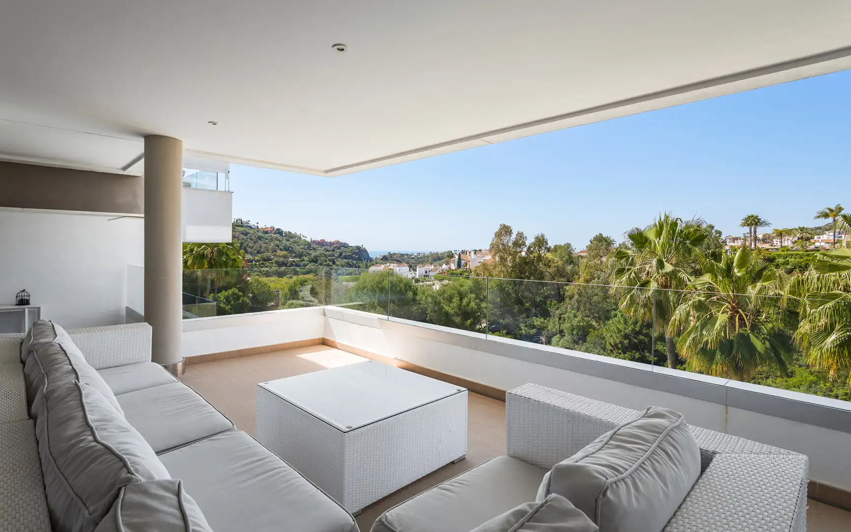 Apartament amb piscina en venda a Benahavís pueblo, imagen 12
