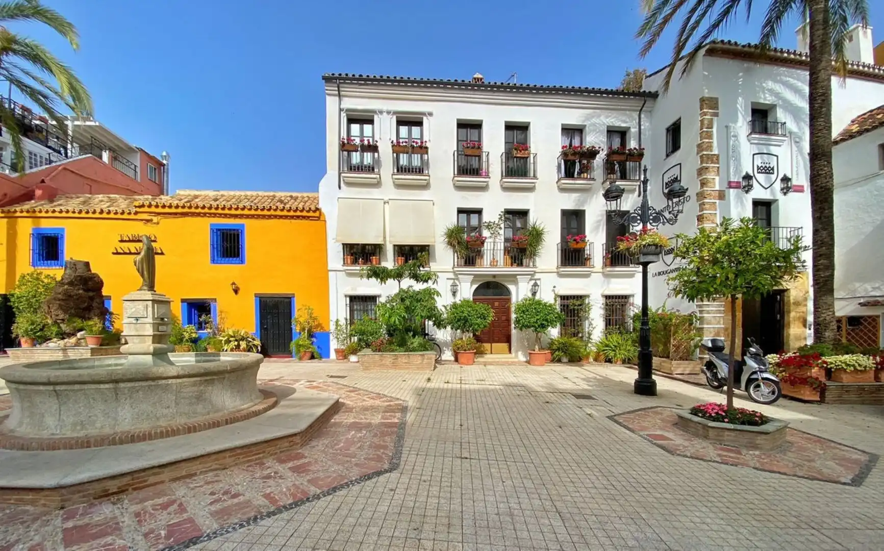 Exterior view of Duplexes for sale in Marbella  with Air Conditioner, Parquet flooring and Furnished
