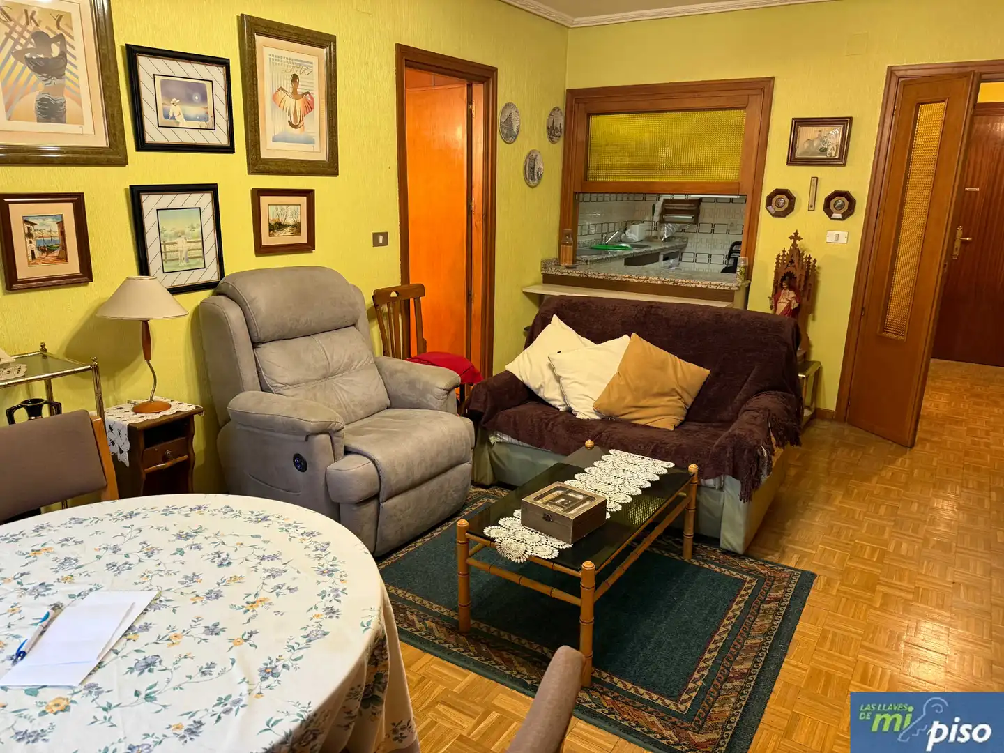 Sala de estar de Piso en venta en Valladolid con Calefacción, Parquet y Amueblado