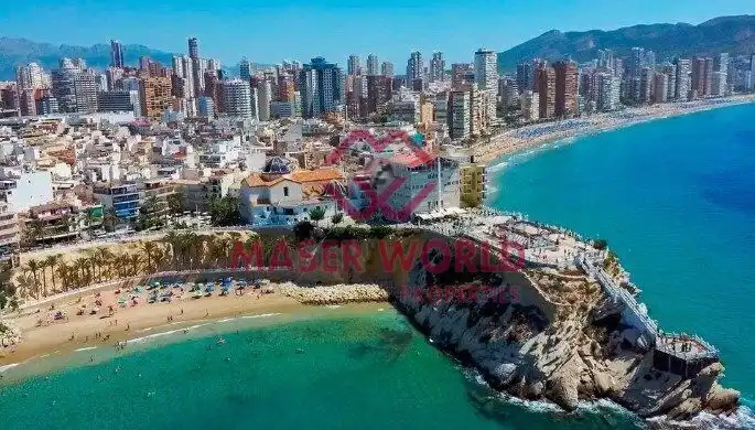 Casa aparellada amb piscina en venda a Golf Bahía, imagen 19