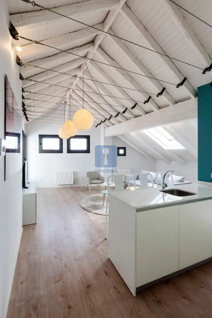 Living room of Attic for rent in Madrid  with Air Conditioner, Heating and Parquet flooring