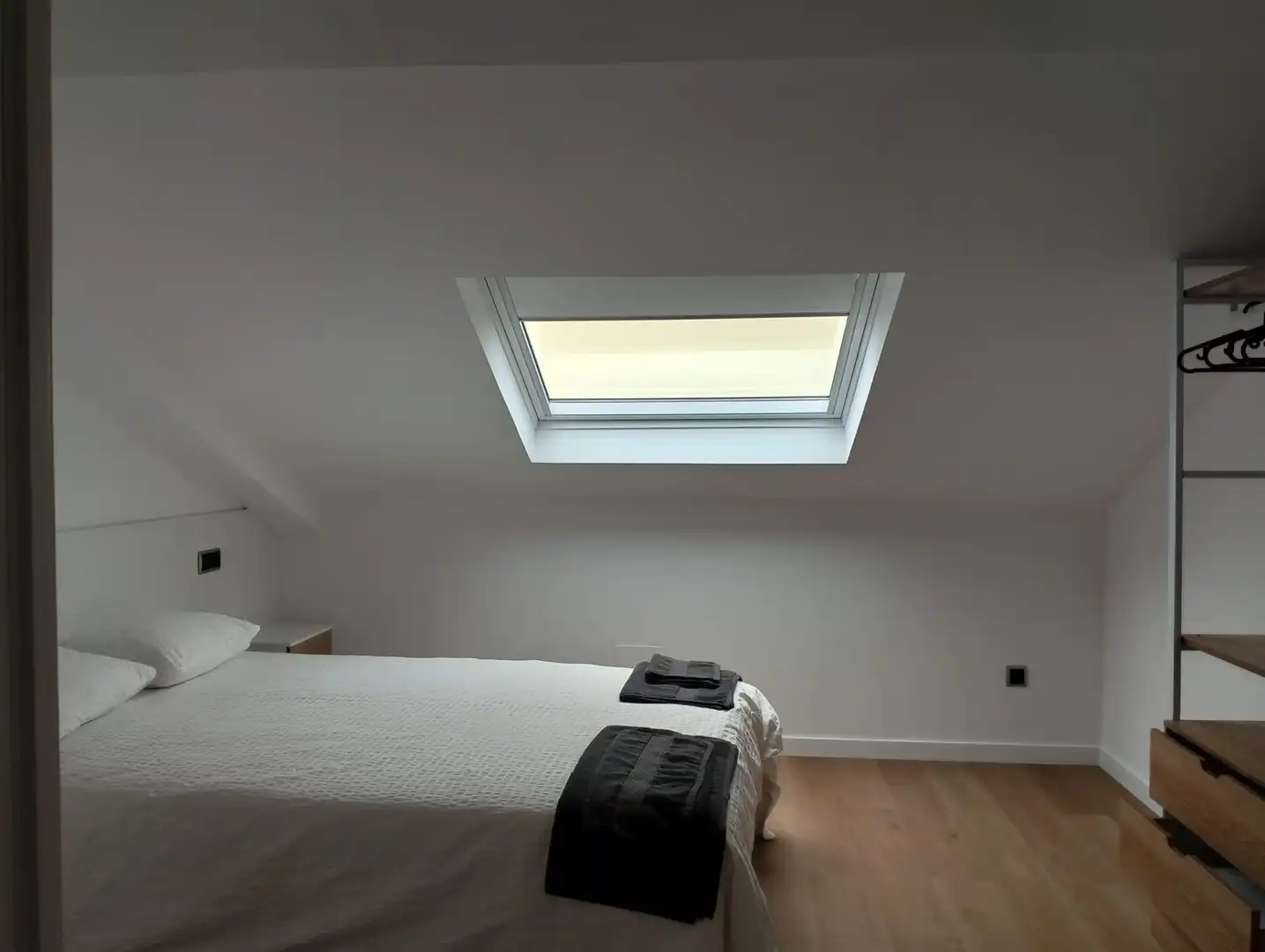 Habitación de Casa adosada en venta en Castropol con Aire acondicionado, Calefacción y Terraza