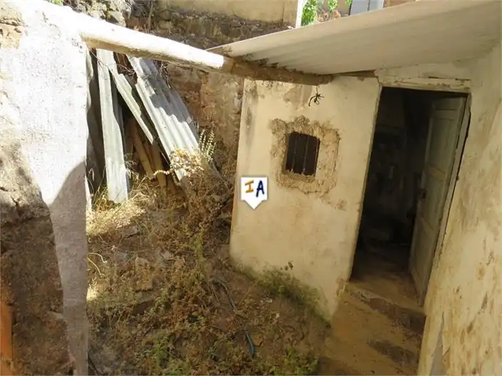 Casa adosada en venta en Fuensanta de Martos