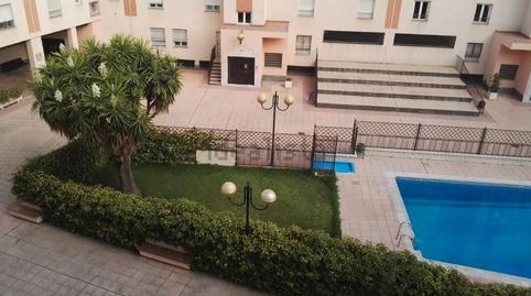 Photo 2 of Flat for sale in Calle Ramón y Cajal, Rosaleda - Juventud,  Granada Capital