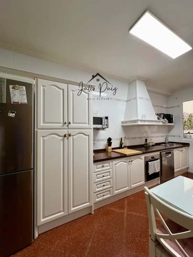 Cocina de Casa o chalet en venta en La Puebla del Río con Aire acondicionado, Terraza y Balcón