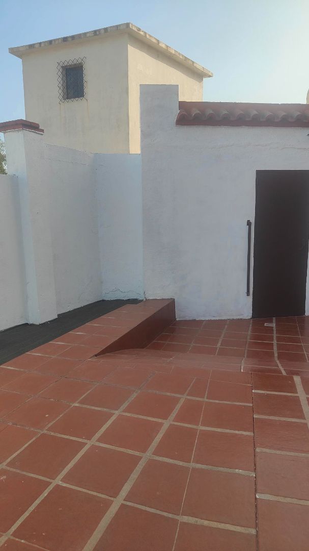 Casa o xalet en venda en  Ceuta Capital amb Jardí privat, Terrassa i Moblat