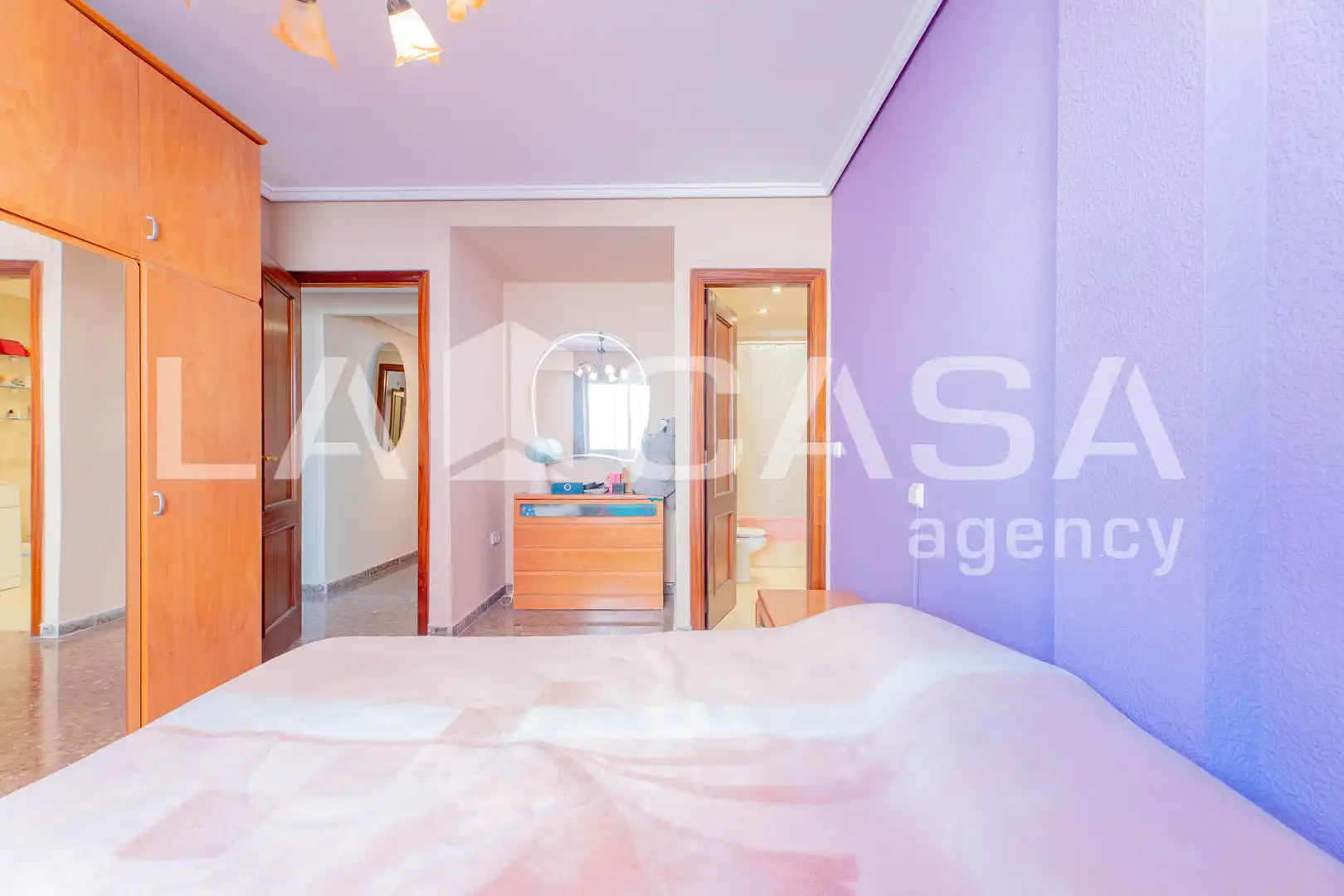 Habitación de Piso en venta en Valencia con Balcón
