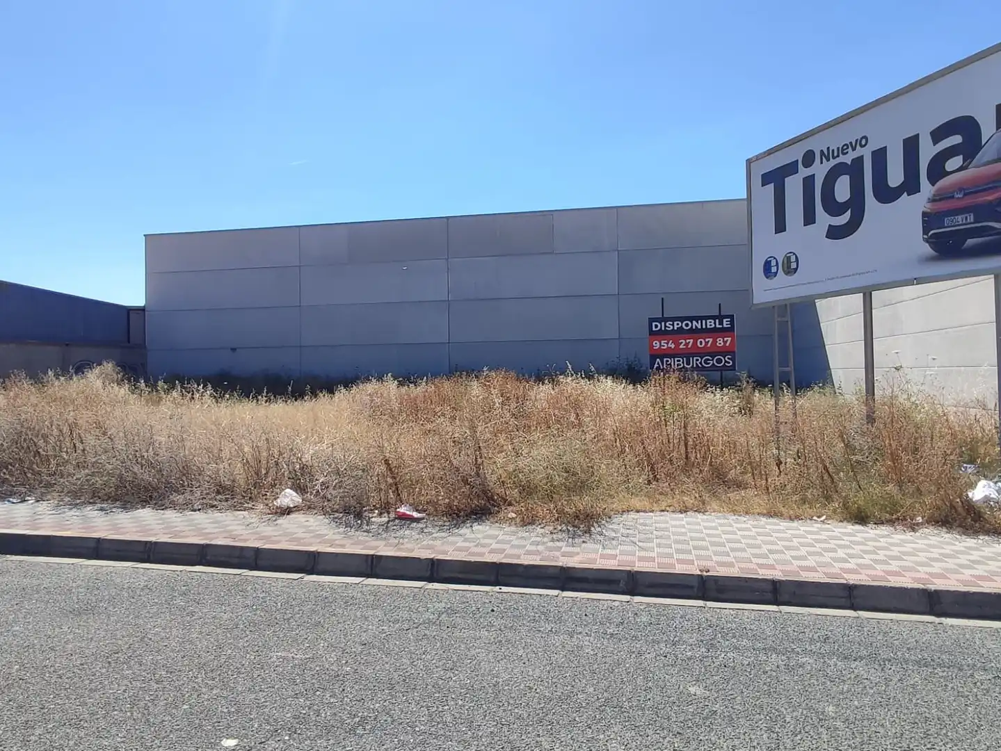 Industrial land for sale in Dos Hermanas