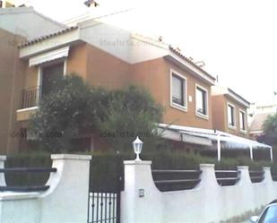 Vista exterior de Casa o xalet en venda en Santa Pola amb Aire condicionat, Calefacció i Jardí privat