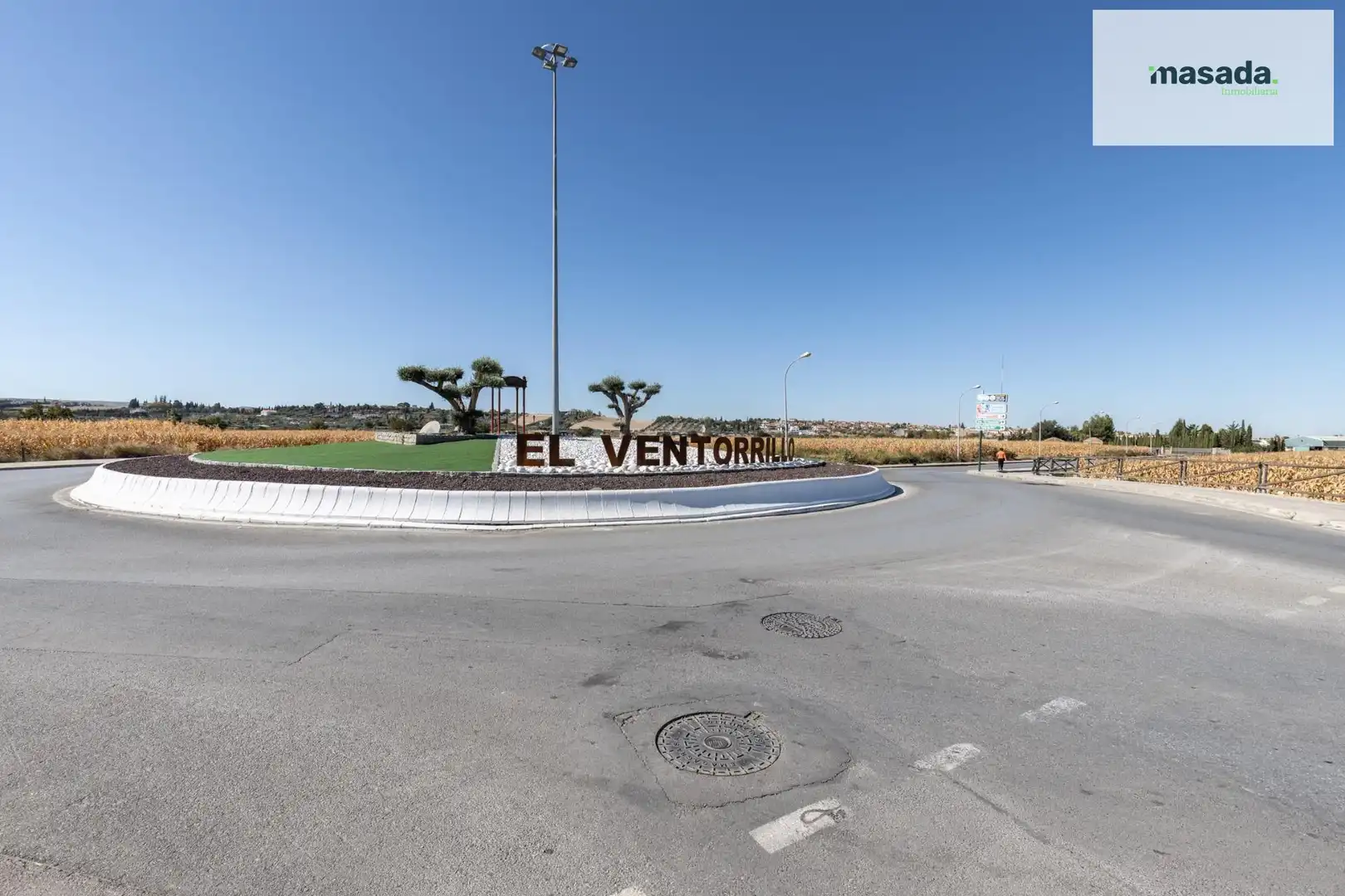 Casa o chalet en venta en Vegas del Genil con Jardín privado, Piscina y Alarma