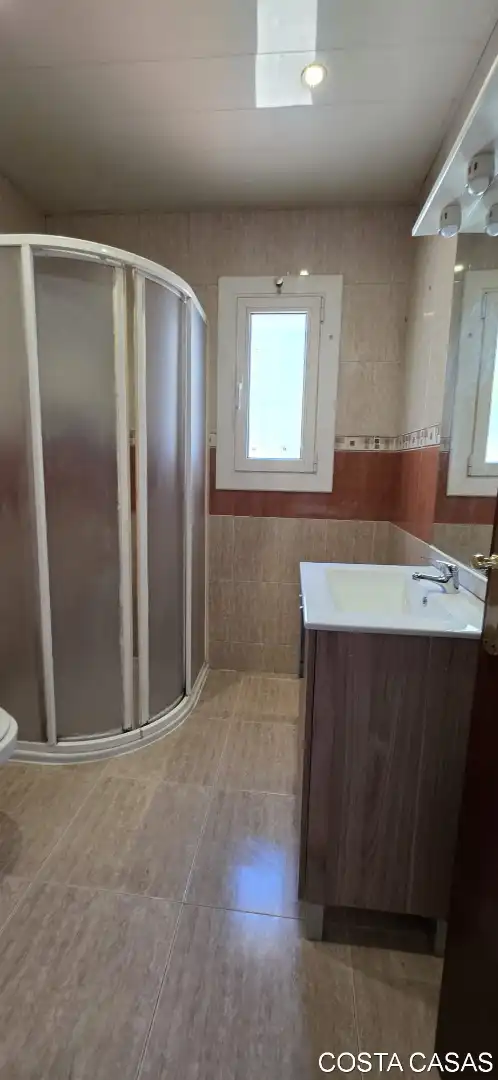 Baño de Casa o chalet en venta en Olivella con Aire acondicionado, Jardín privado y Alarma