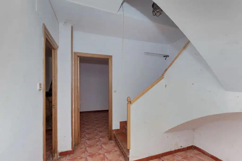 Casa adosada en venda en Alcoba amb Aire condicionat
