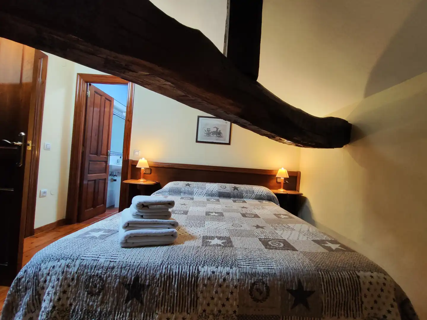 Dachboden zur Miete in Lugar Posada, 104, Posada - Barro