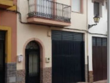 Maison mitoyenne à vendre à camilo jose cela