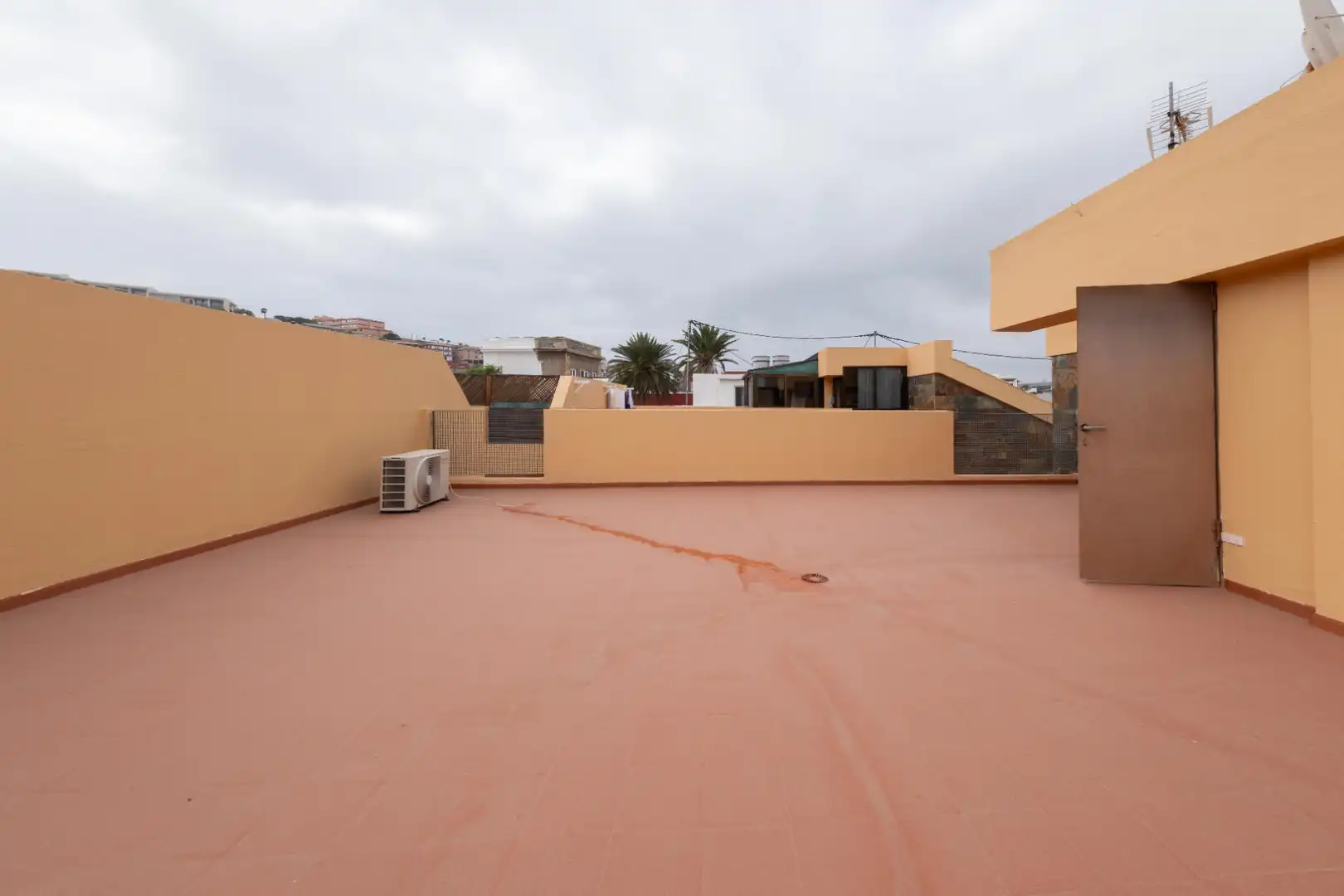 Casa aparellada amb terrassa en venda a Calle Pío XII 39, imagen 56