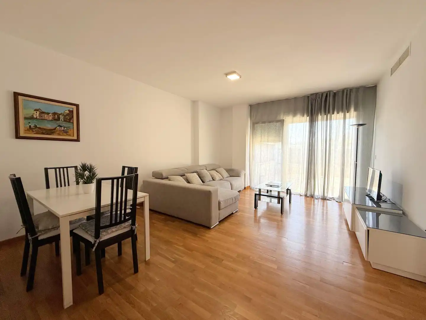 Wohnzimmer von Erdgeschoss zum Verkauf in Gandia mit Terrasse und Balkon