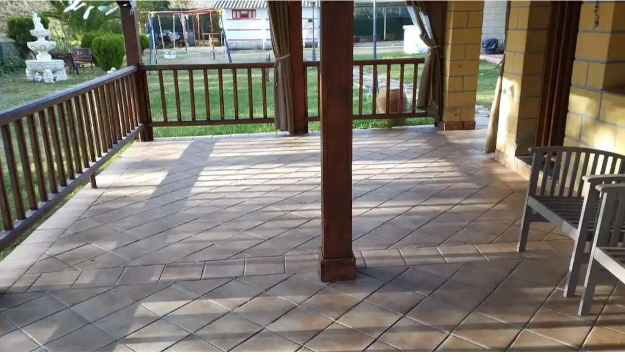 Terrassa de Casa o xalet en venda en Entrena amb Jardí privat, Terrassa i Traster