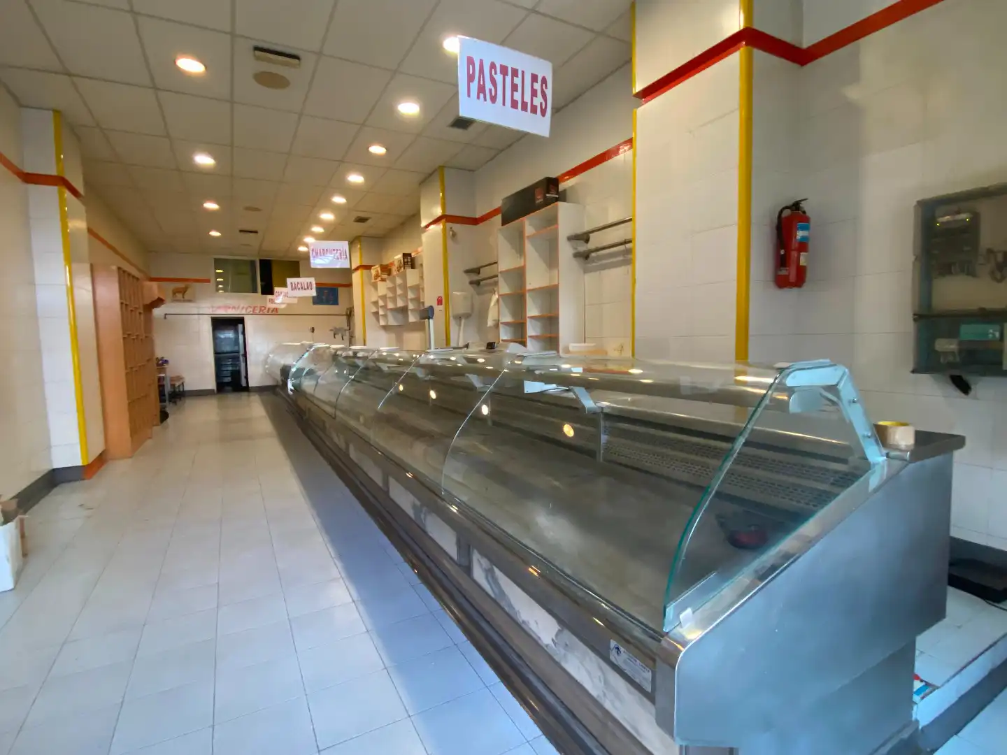 Local comercial en venda a Avenida del Cid Campeador, imagen 4