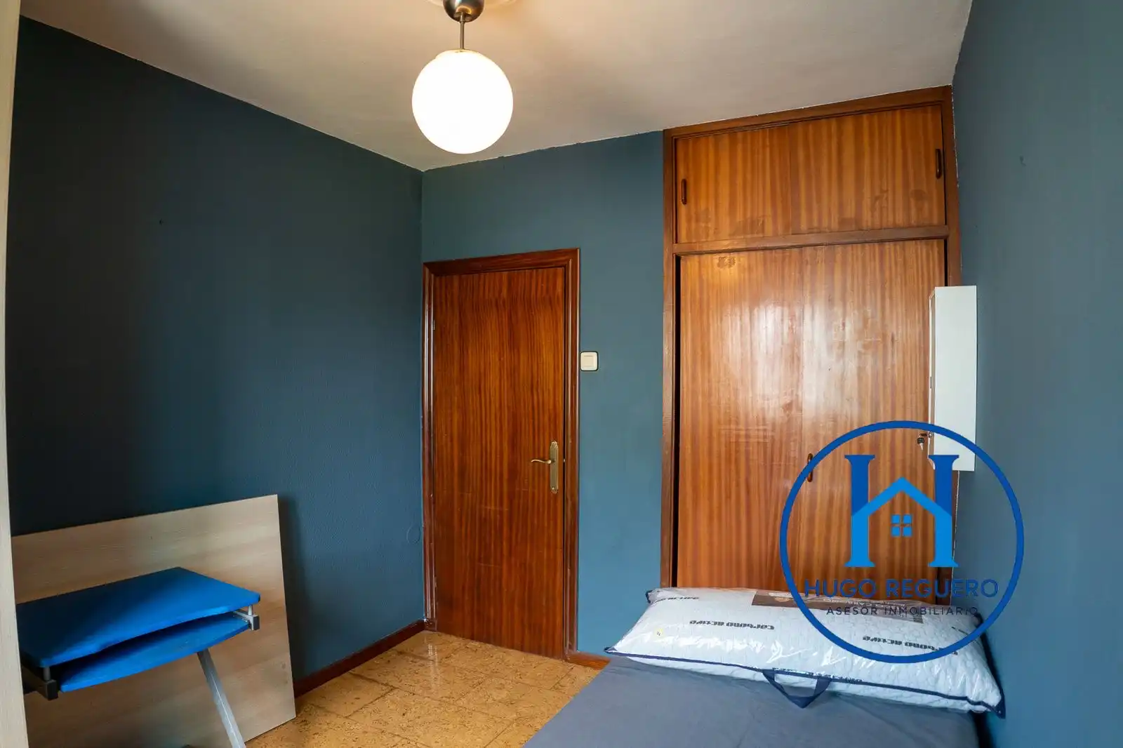 Habitación de Piso en venta en Avilés con Calefacción, Amueblado y Lavadora