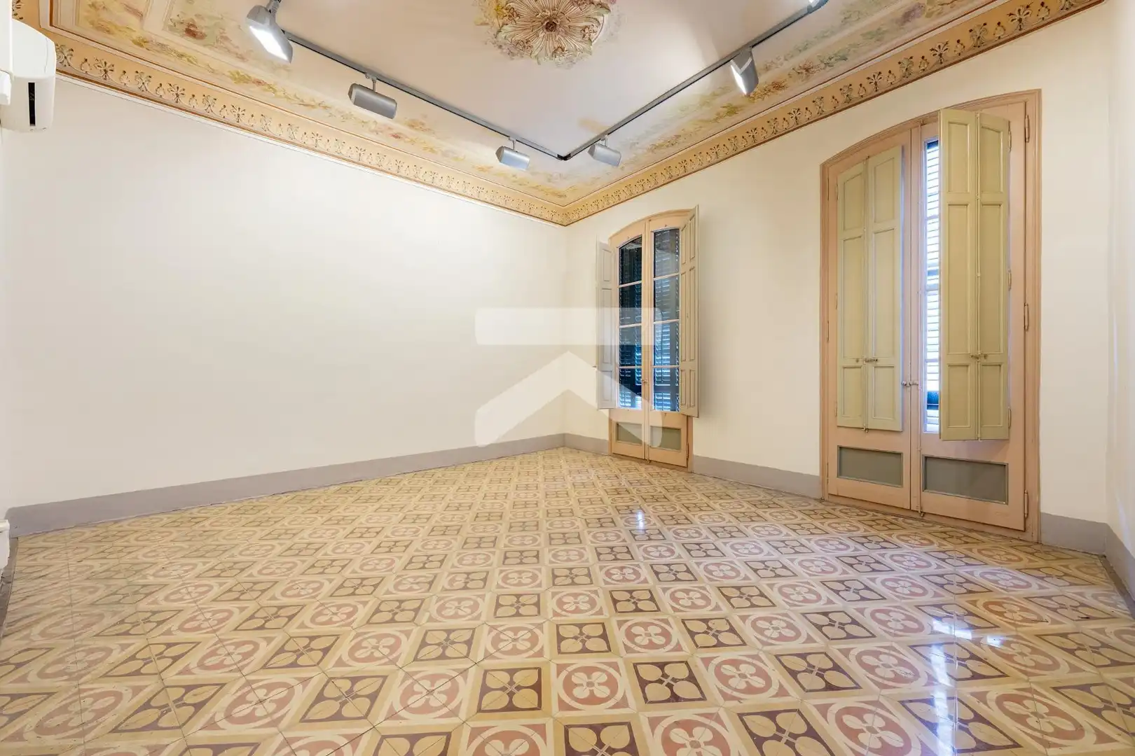 Buildings for sale in Tortosa