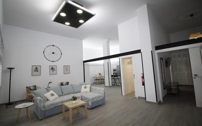 Sala d'estar de Loft de lloguer en  Santa Cruz de Tenerife Capital amb Aire condicionat