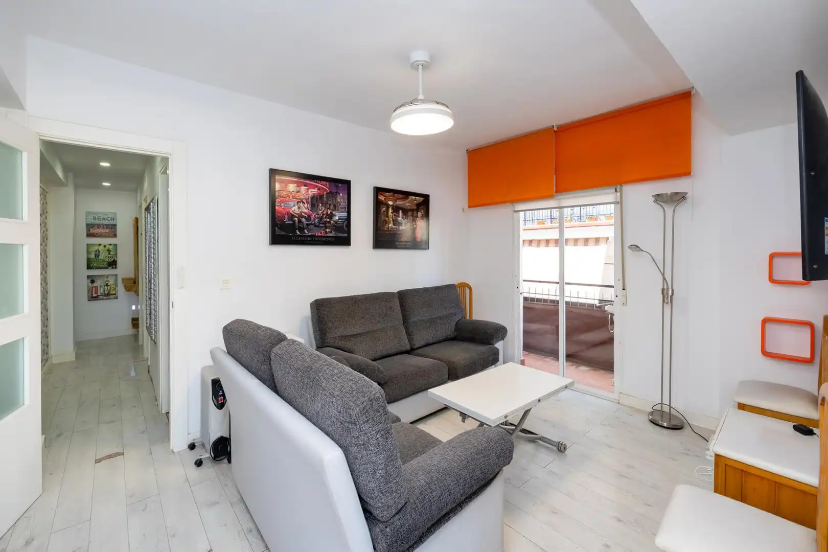 Sala de estar de Piso en venta en Granada con Parquet, Lavadora y Balcón