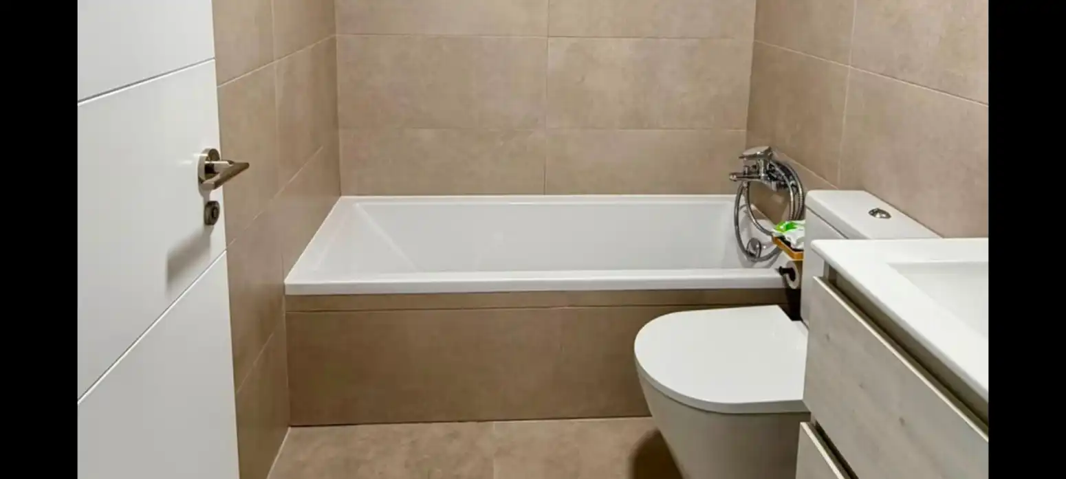 Bathroom of Flat for sale in  Logroño  with Air Conditioner, Heating and Private garden