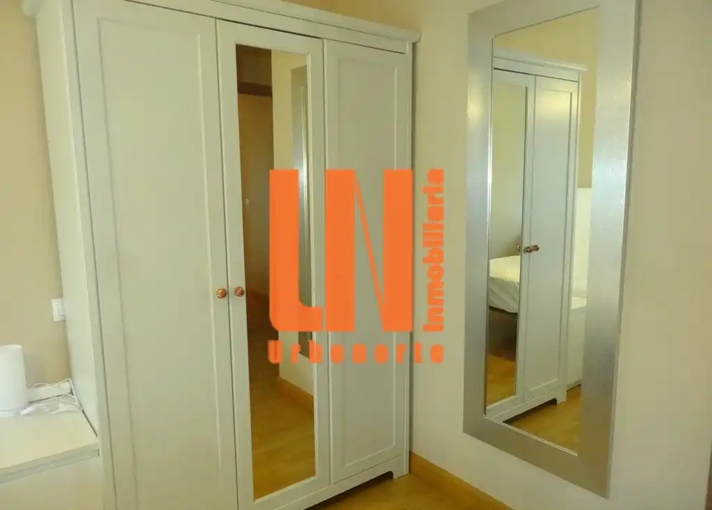 Habitación de Piso en venta en Villanueva de la Cañada con Calefacción, Parquet y Terraza